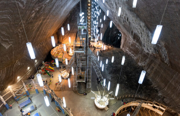 Integration of Stakeholder Engagement Practices in Pursuit of Social Licence to Operate in a Modernising Mining Industry